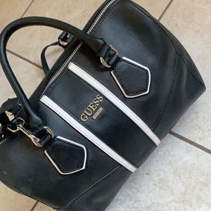 Guess Body/Hand Bag